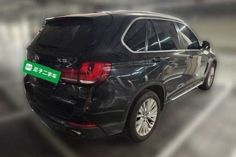 Used BMW X5 2014 xDrive35i Luxury Edition Rear Right 45 Deg