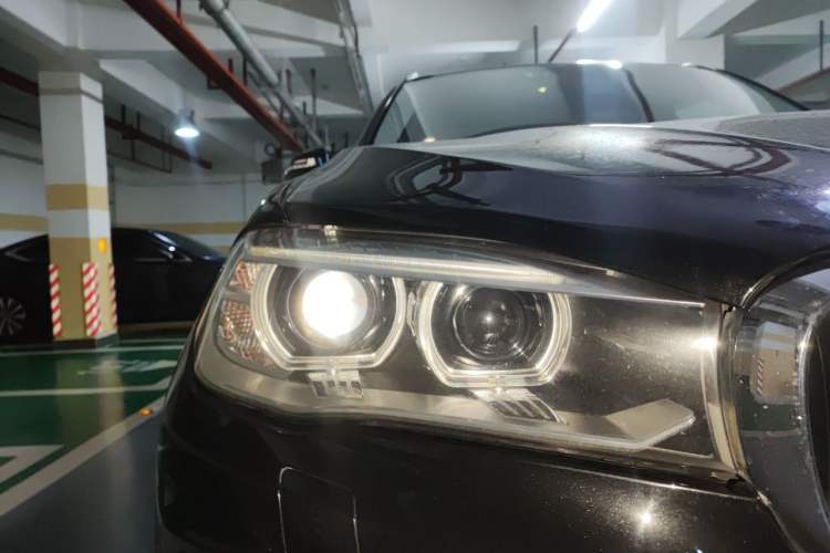 Used BMW X5 2014 xDrive35i Luxury Edition Right Front Headlight