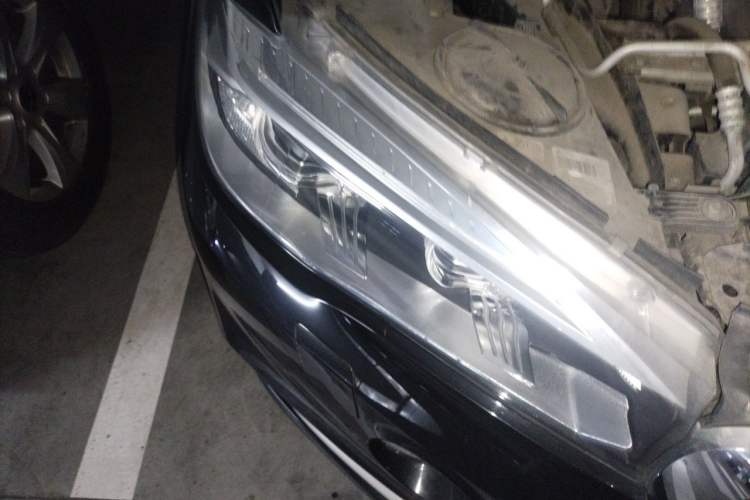 Used BMW X5 2014 xDrive35i Elegant Edition Right Front Headlight