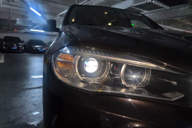 Used BMW X5 2014 xDrive35i Gasoline 5-seater U.S. specification Right Front Headlight