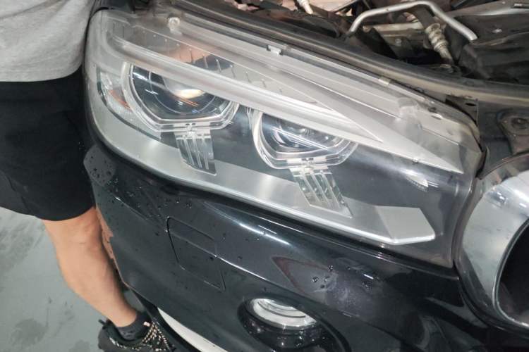 Used BMW X5 2014 xDrive35i Elegant Edition Right Front Headlight