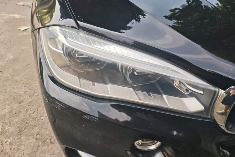 Used BMW X5  Right Front Headlight