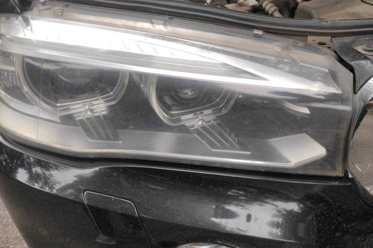 Used BMW X5  Right Front Headlight