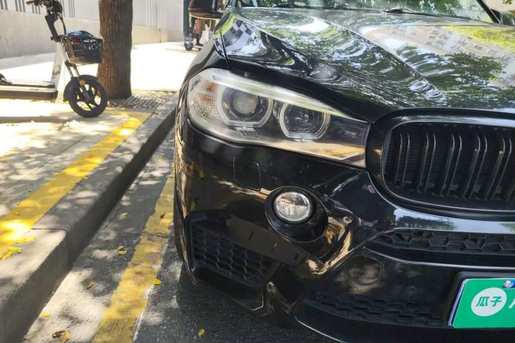 Used BMW X5  Right Front Headlight