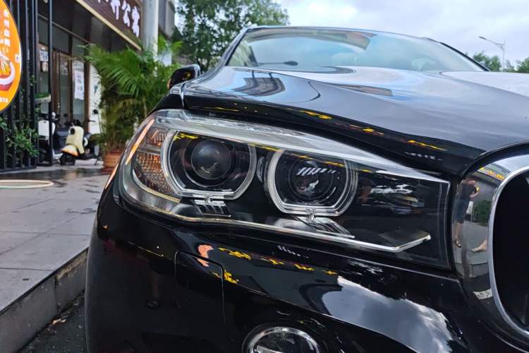 Used BMW X5 2014 xDrive35i Luxury Edition Right Front Headlight