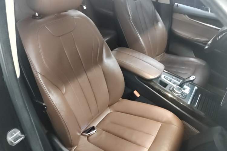 Used BMW X5 2014 xDrive35i Elegant Edition Right Front Seat