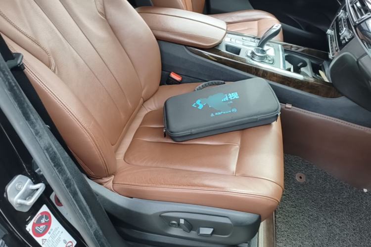 Used BMW X5 2014 xDrive35i Elegant Edition Right Front Seat