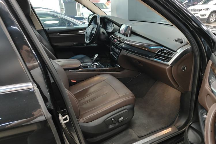 Used BMW X5 2014 xDrive35i Elegant Edition Right Front Seat
