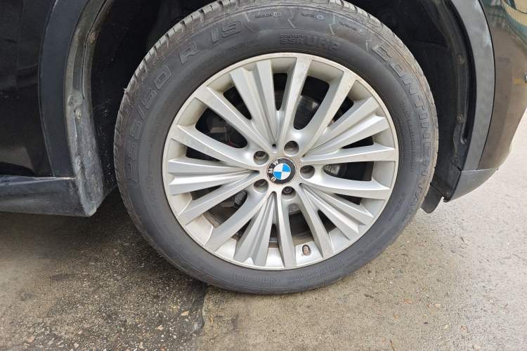 Used BMW X5 2014 xDrive35i Luxury Edition Right Front Wheel Hub