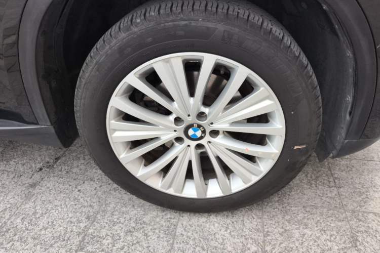 Used BMW X5 2014 xDrive35i Leading Model Right Front Wheel Hub