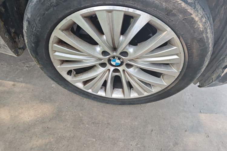 Used BMW X5 2014 xDrive35i Leading Model Right Front Wheel Hub