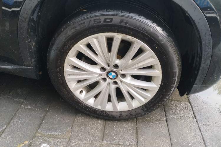 Used BMW X5 2014 xDrive35i Luxury Edition Right Front Wheel Hub