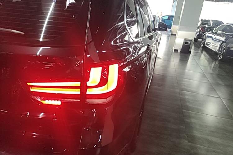 Used BMW X5 2014 xDrive35i Elegant Edition Right Rear Taillight
