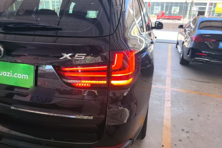 Used BMW X5 2014 xDrive35i U.S. specification Right Rear Taillight