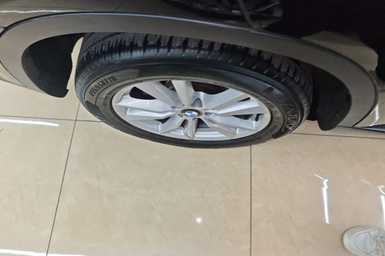 Used BMW X5 2014 xDrive35i Elegant Edition Right Rear Wheel Hub