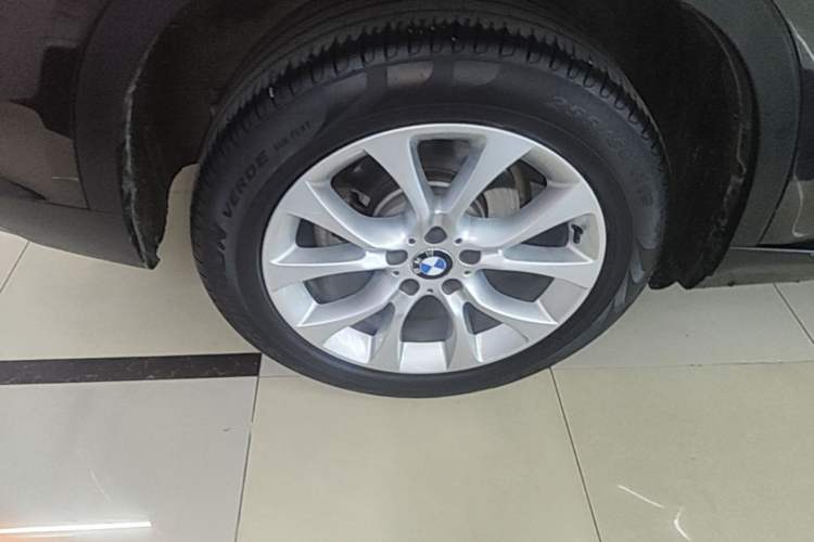 Used BMW X5 2014 xDrive35i Leading Model Right Rear Wheel Hub