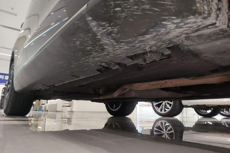 Used BMW X5 2014 xDrive35i Elegant Edition Right Side Sill