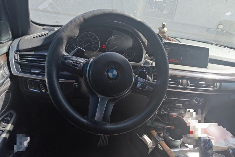 Used BMW X5 2014 xDrive35i Leading Model Steering Wheel