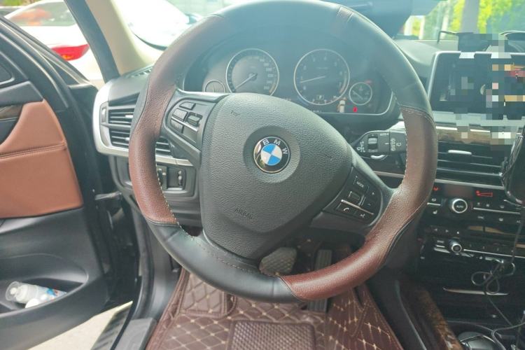 Used BMW X5 2014 xDrive35i Elegant Edition Steering Wheel