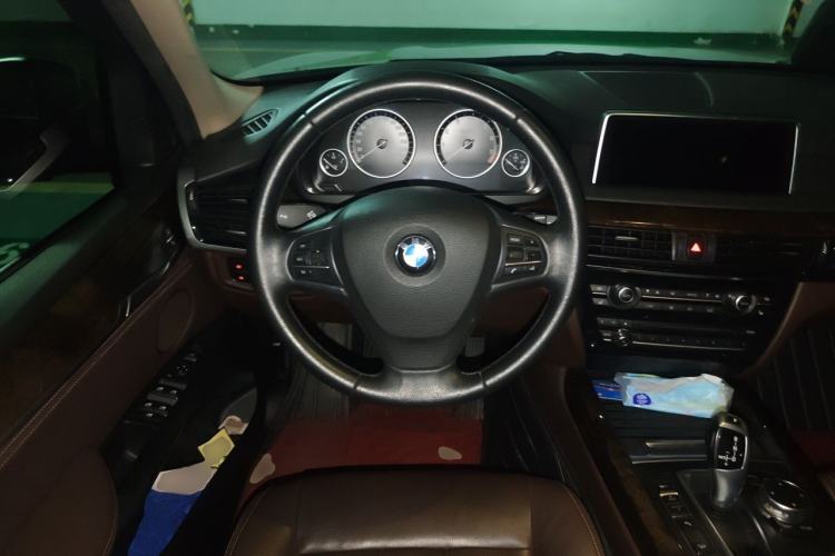 Used BMW X5 2014 xDrive35i Elegant Edition Steering Wheel