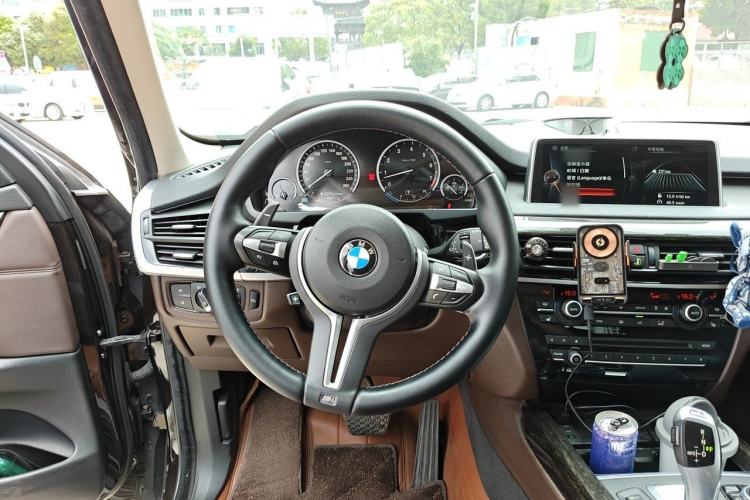 Used BMW X5 2014 xDrive35i Leading Model Steering Wheel