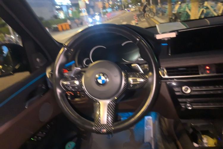 Used BMW X5 2014 xDrive35i Luxury Edition Steering Wheel