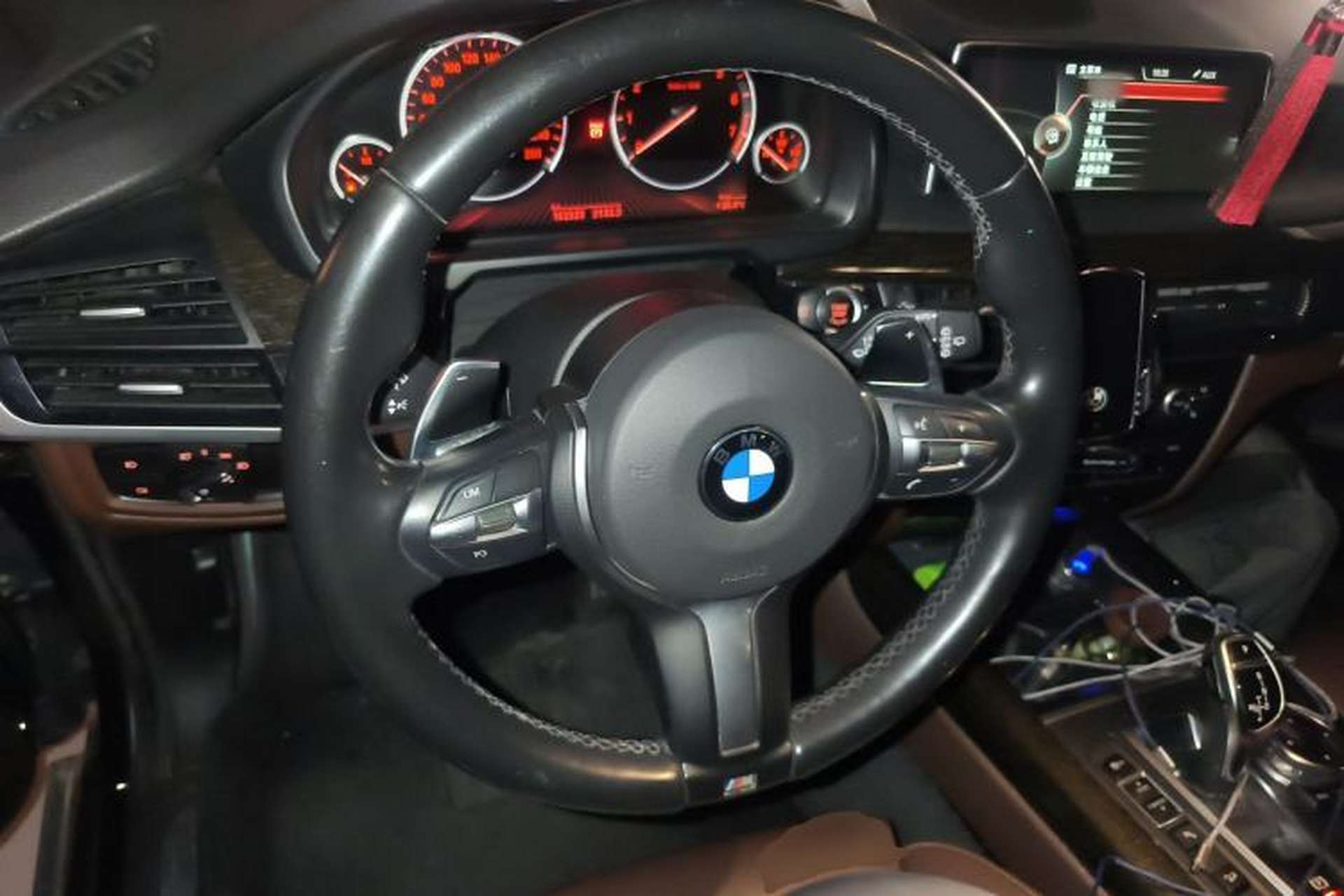 Used BMW X5 2014 xDrive35i Luxury Edition Steering Wheel