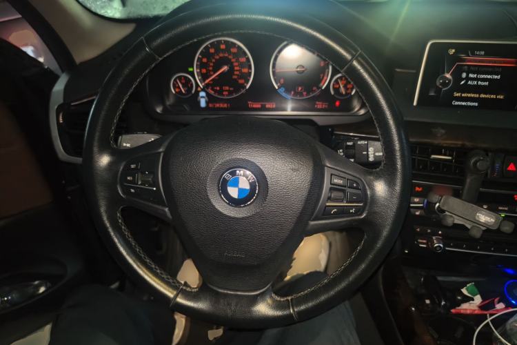 Used BMW X5 2014 xDrive35i Gasoline 5-seater U.S. specification Steering Wheel