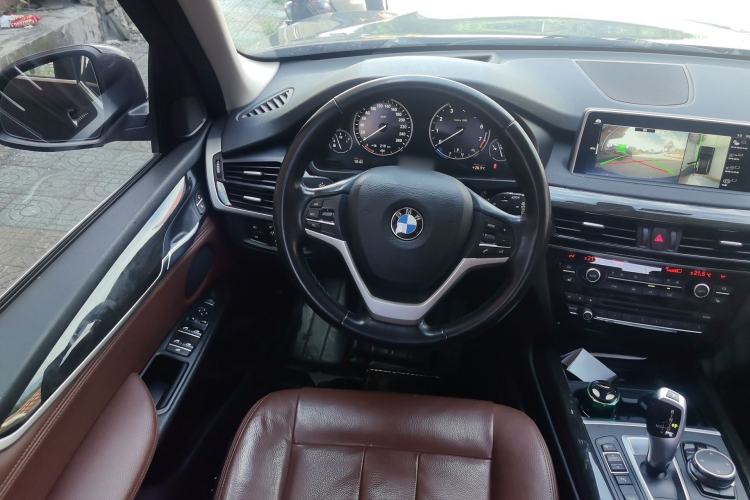Used BMW X5 2014 xDrive35i Elegant Edition Steering Wheel