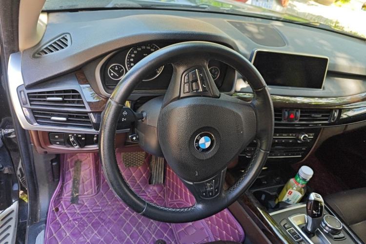 Used BMW X5 2014 xDrive35i Elegant Edition Steering Wheel