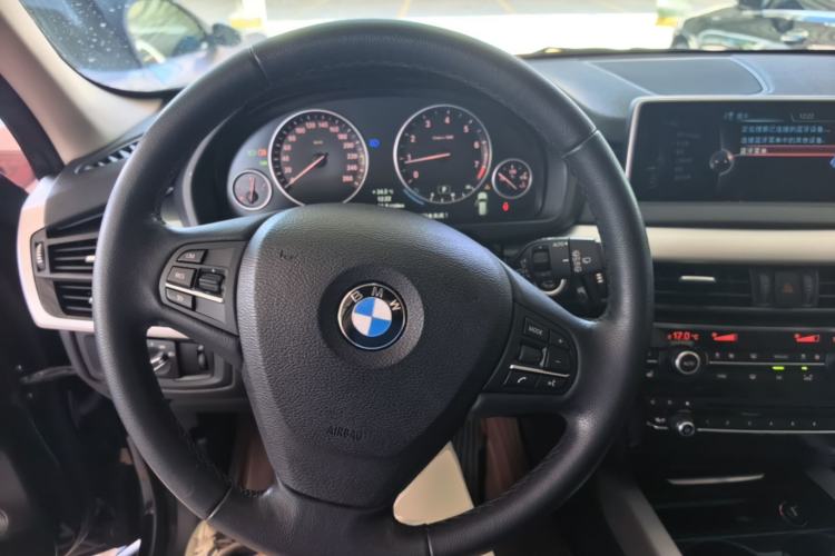 Used BMW X5 2014 xDrive35i U.S. specification Steering Wheel