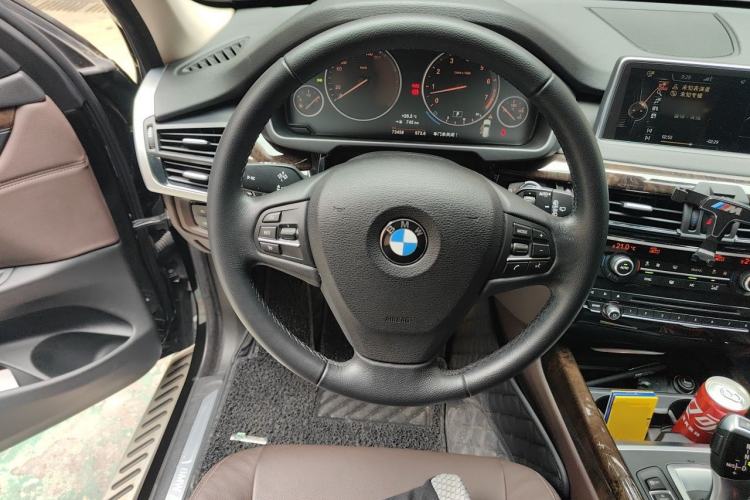 Used BMW X5 2014 xDrive35i Elegant Edition Steering Wheel