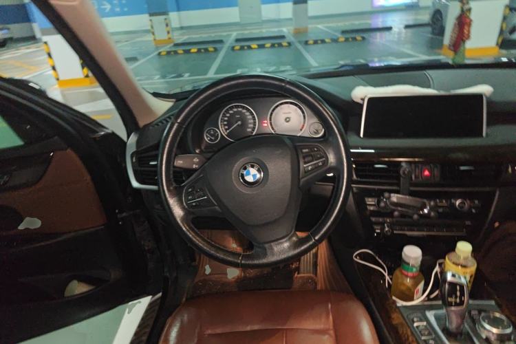 Used BMW X5 2014 xDrive35i Elegant Edition Steering Wheel