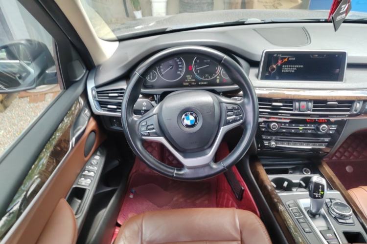Used BMW X5 2014 xDrive35i Elegant Edition Steering Wheel