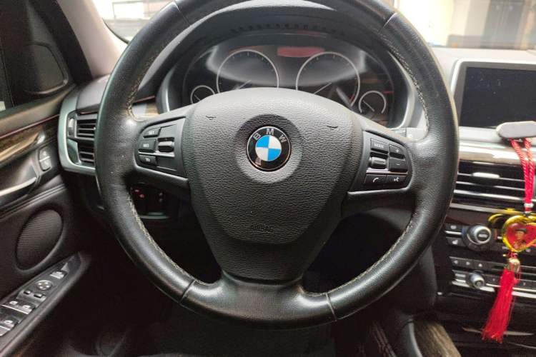 Used BMW X5  Steering Wheel