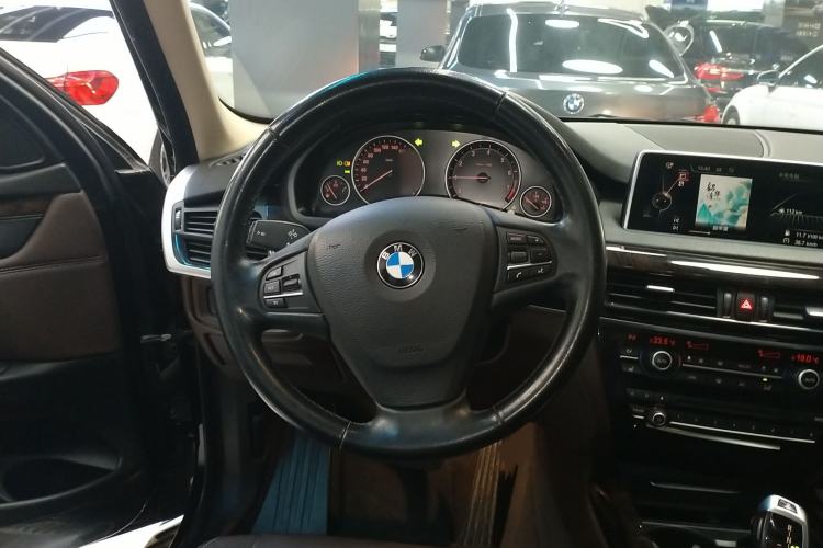 Used BMW X5 2014 xDrive35i Elegant Edition Steering Wheel