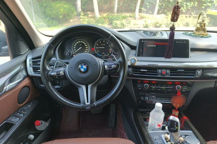 Used BMW X5 2014 xDrive35i Leading Model Steering Wheel