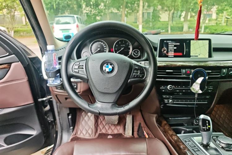 Used BMW X5 2014 xDrive35i Elegant Edition Steering Wheel