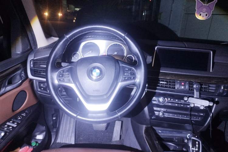 Used BMW X5 2014 xDrive35i Luxury Edition Steering Wheel