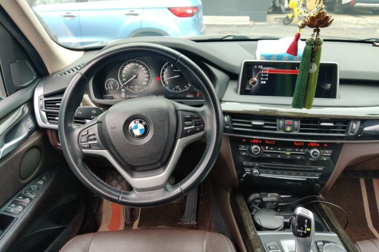 Used BMW X5 2014 xDrive35i Luxury Edition Steering Wheel