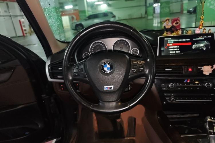 Used BMW X5 2014 xDrive35i Elegant Edition Steering Wheel