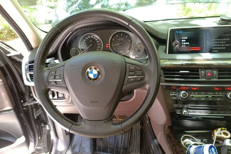 Used BMW X5 2014 xDrive35i Elegant Edition Steering Wheel