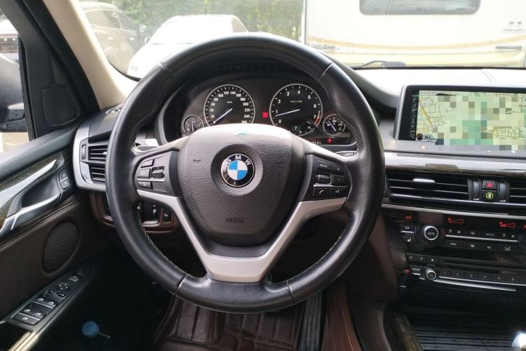 Used BMW X5 2014 xDrive35i Luxury Edition Steering Wheel