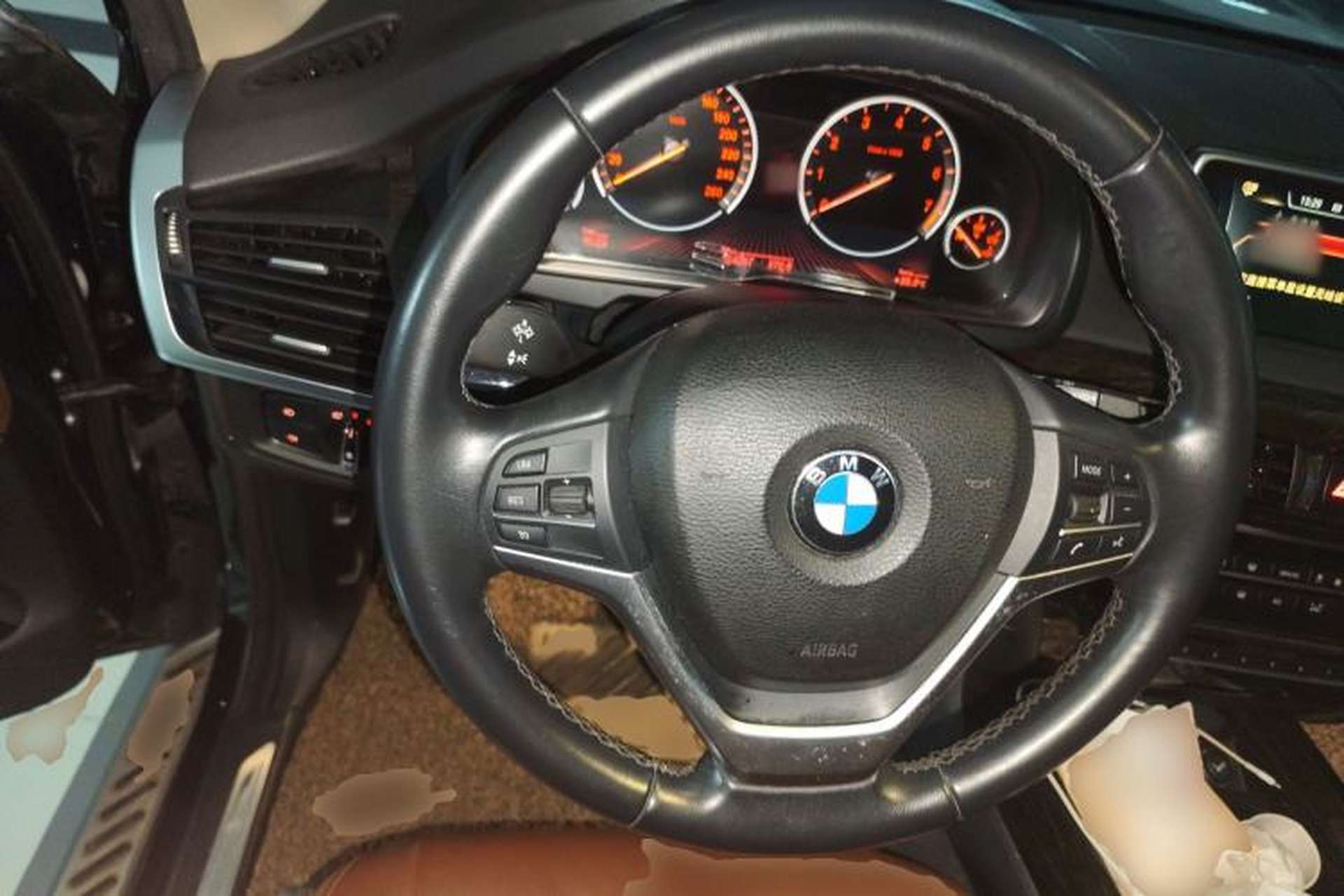 Used BMW X5 2014 xDrive35i Leading Model Steering Wheel
