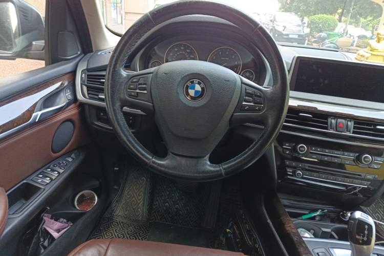 Used BMW X5 2014 xDrive35i M Sport U.S. specification Steering Wheel
