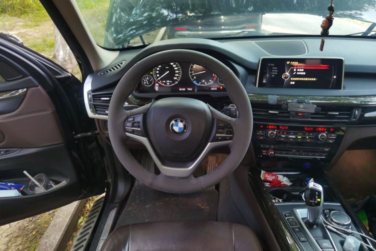 Used BMW X5 2014 xDrive35i Leading Model Steering Wheel