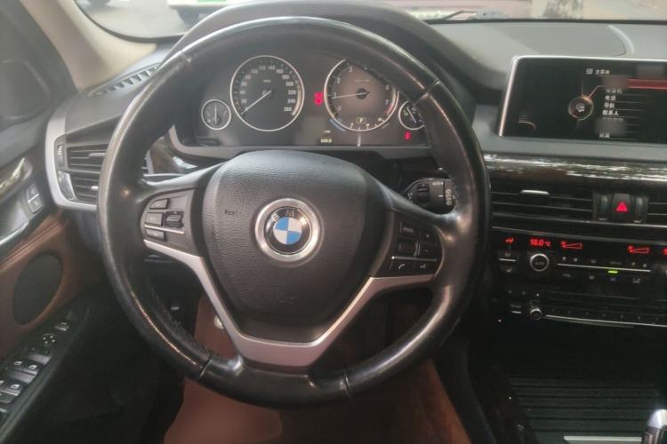Used BMW X5  Steering Wheel