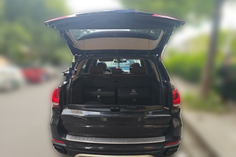 Used BMW X5 2014 xDrive35i Elegant Edition Trunk
