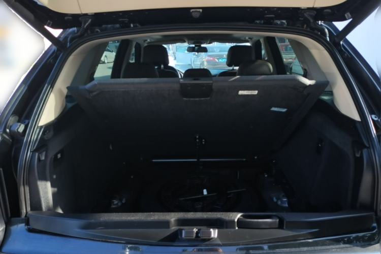 Used BMW X5 2014 xDrive35i Leading Model Trunk