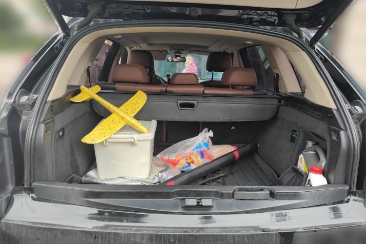 Used BMW X5 2014 xDrive30d Trunk